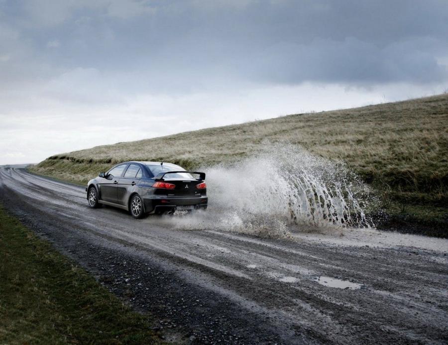 Mitsubishi Lancer Evolution X 2007 года  (фото 120 из 149)
